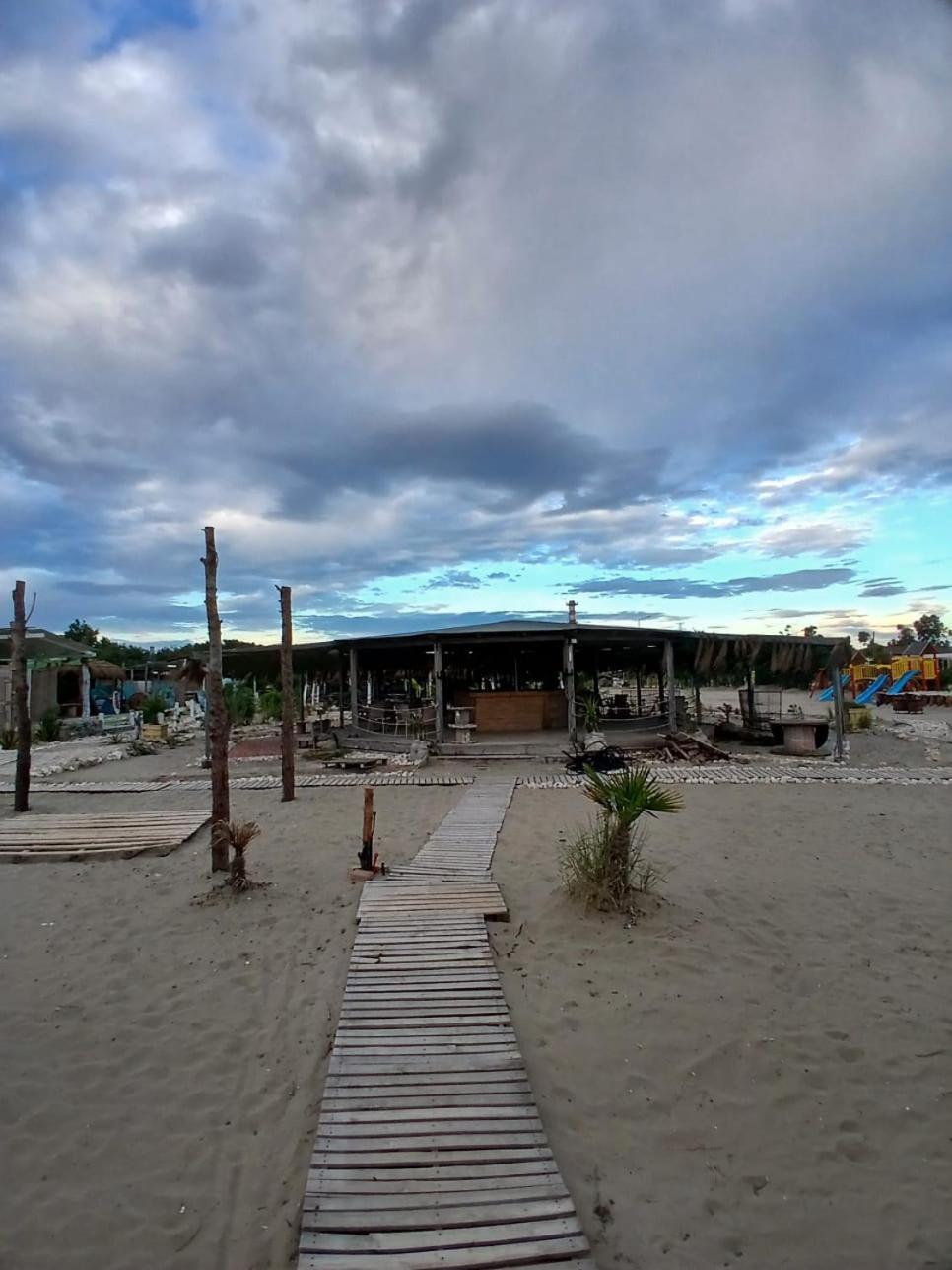 Zulu Beach Tenda Vlorë 外观 照片